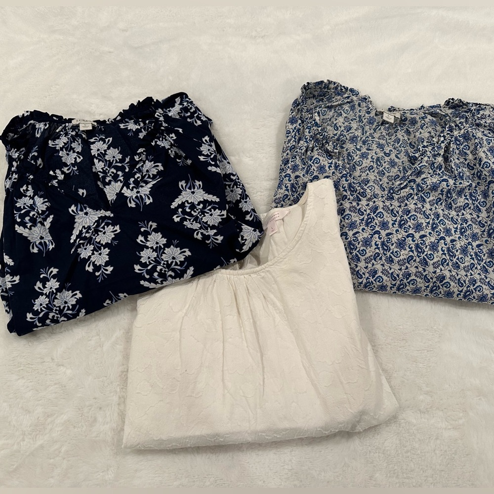 3 Women’s Blouses Bundle J.Crew Blue & White Floral Tops and Lauren Conrad